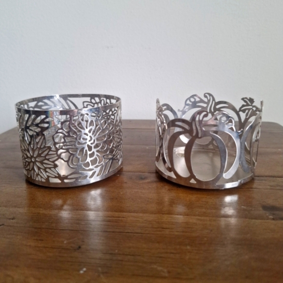 Set of 2 Decorative Metal Candle Holders – Floral & Pumpkin Design - Picture 1 of 8